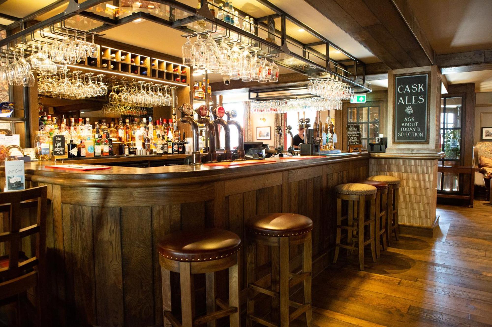 The Crown 3*