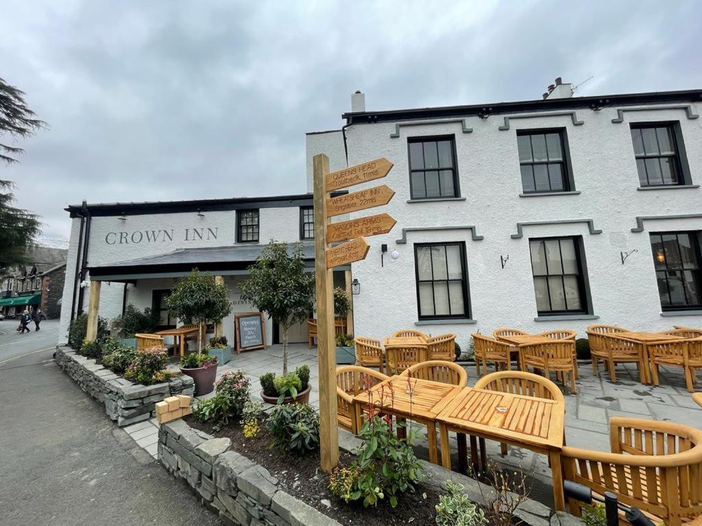 The Crown 3*